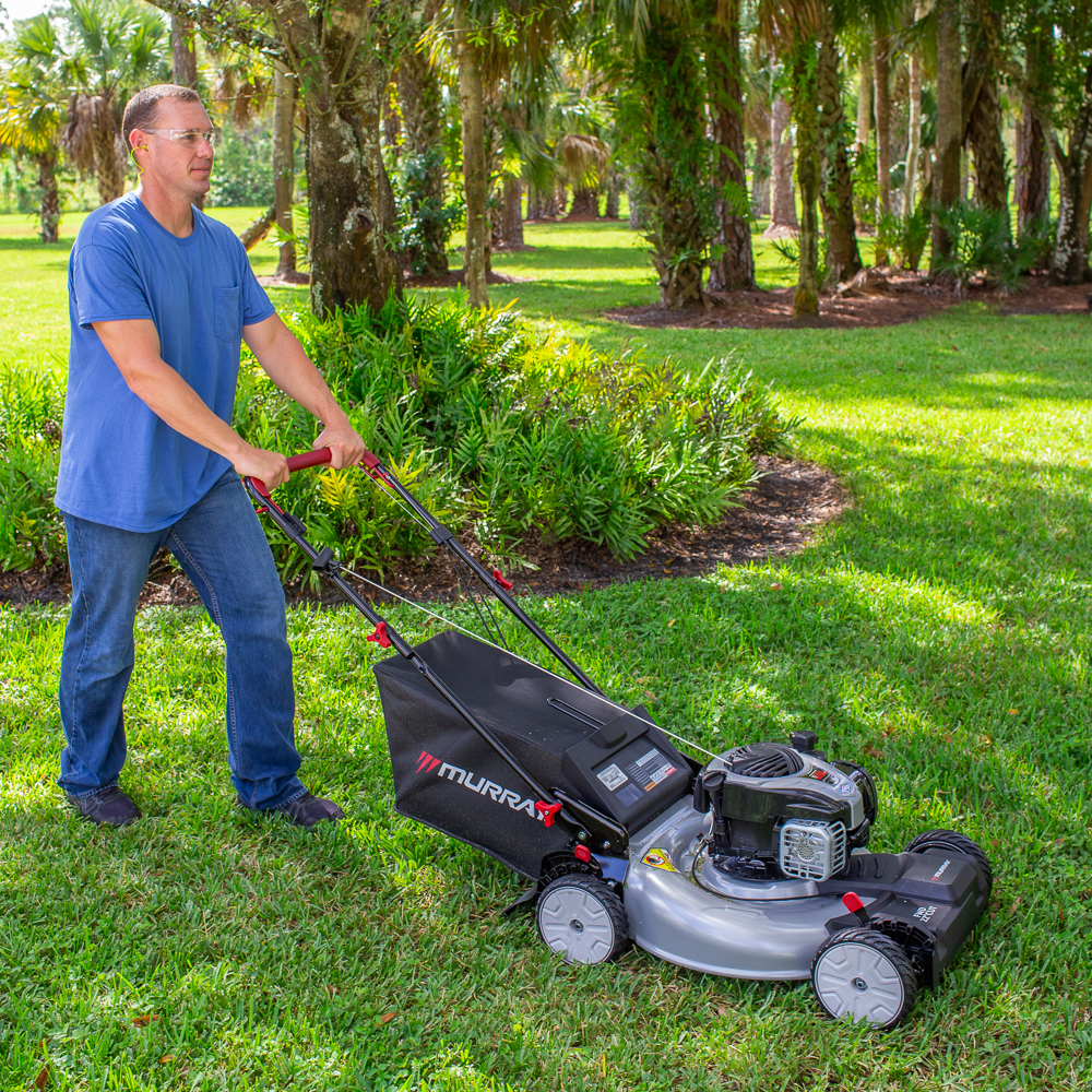 22 SelfPropelled Lawn Mower with Front Wheel Drive and Bagger 153003